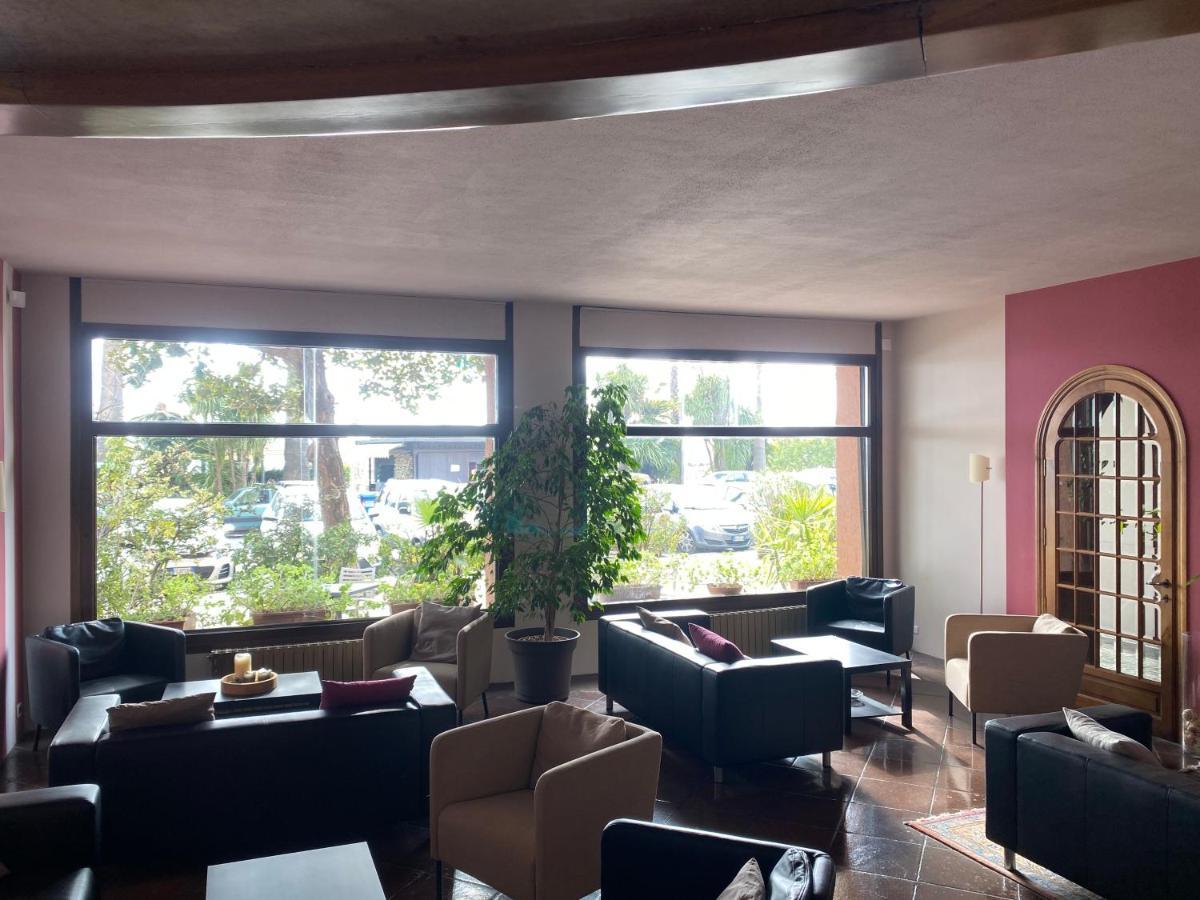 Hotel Kristina Imperia Luaran gambar