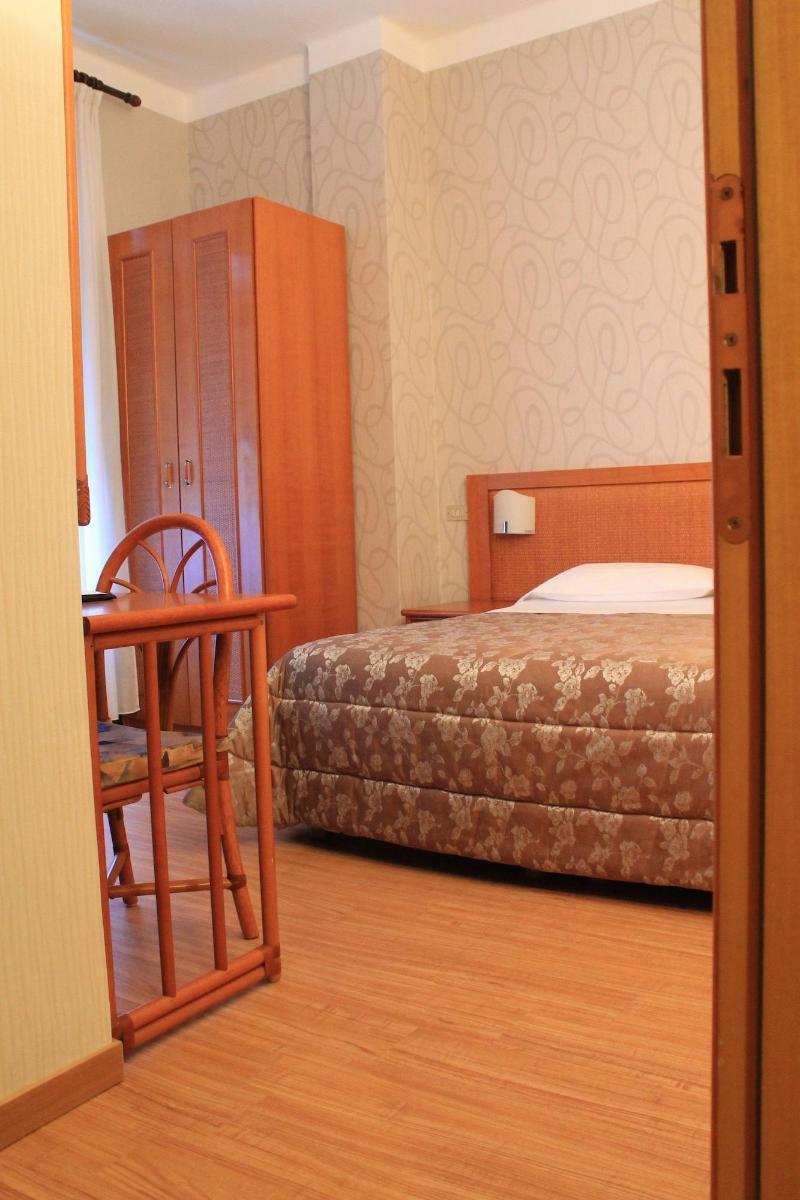 Hotel Kristina Imperia Luaran gambar