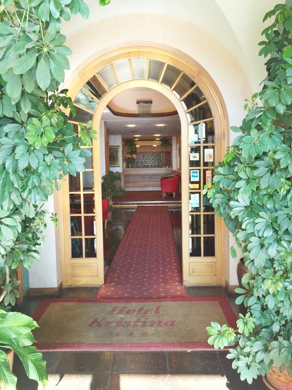 Hotel Kristina Imperia Luaran gambar