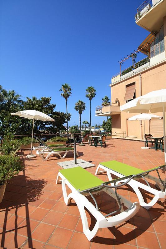 Hotel Kristina Imperia Luaran gambar