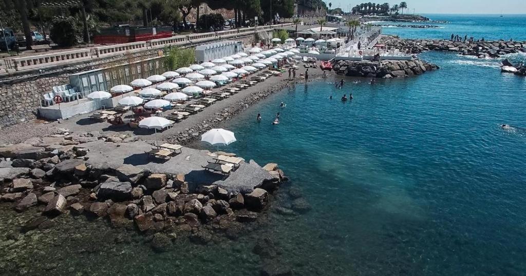 Hotel Kristina Imperia Luaran gambar